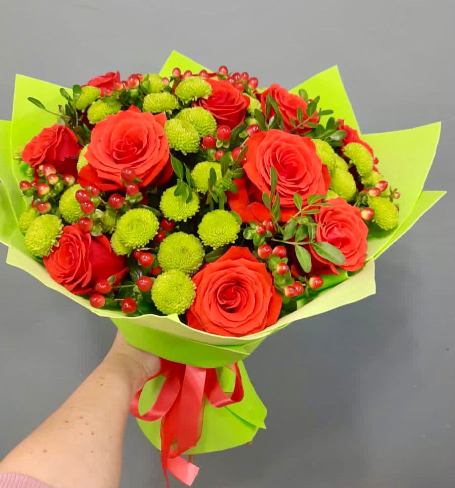 Букет цветов из: Хризантемы и Розы в Шмелёнки