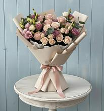 Букет цветов из:  Розы и Лизиантусы #REPLACE_PRED# Шмелёнки