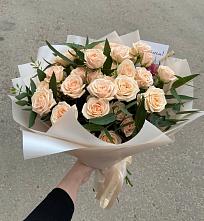 Букет Кремовые розы Латте в Шмелёнки
