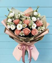 Букет цветов из:  Розы, Альстромерии и Лизиантусы #REPLACE_PRED# Шмелёнки