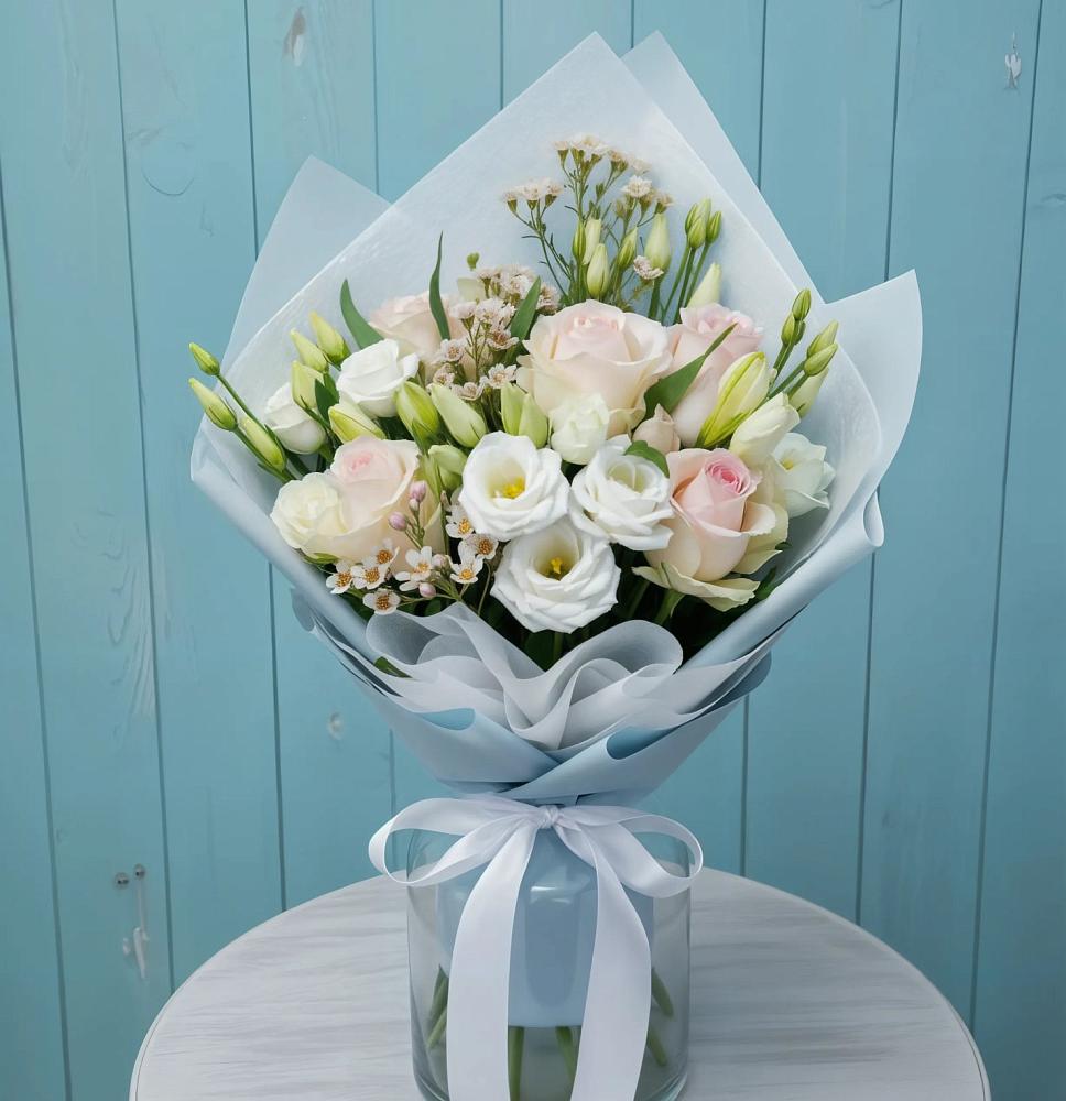 Букет цветов из: Розы и Лизиантусы в Шмелёнки