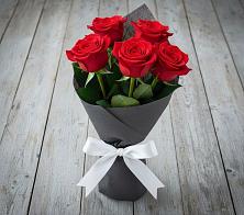 Букет 5 Красных роз Эдлесс Лав #REPLACE_PRED# Шмелёнки