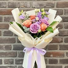 Букет цветов из:  Лизиантусы и Розы #REPLACE_PRED# Шмелёнки