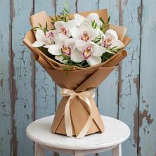 Букет цветов из:  Орхидеи и Розы в Шмелёнки