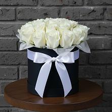 Цветочная композиция из Розы в шляпной коробке #REPLACE_PRED# Шмелёнки